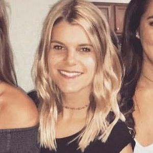 Meet your Posher, Elise